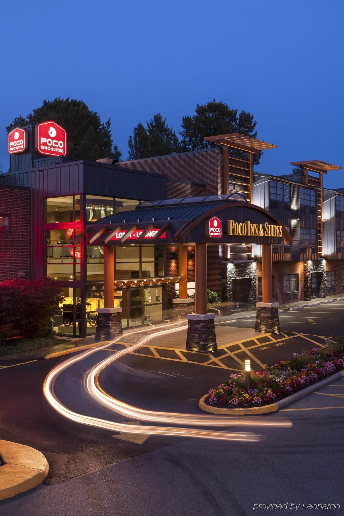 Poco Inn And Suites Hotel And Conference Center Port Coquitlam Eksteriør billede